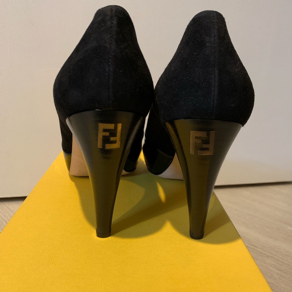 Fendi size 38 Black Heels with Logo, and box - Picture 3 of 8